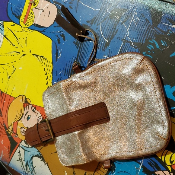 TANO Genuine Leather Silver Metallic Crossbody Bag - Picture 5 of 5